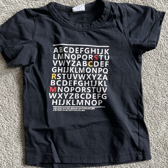 2T tshirts - Picture 4 of 6